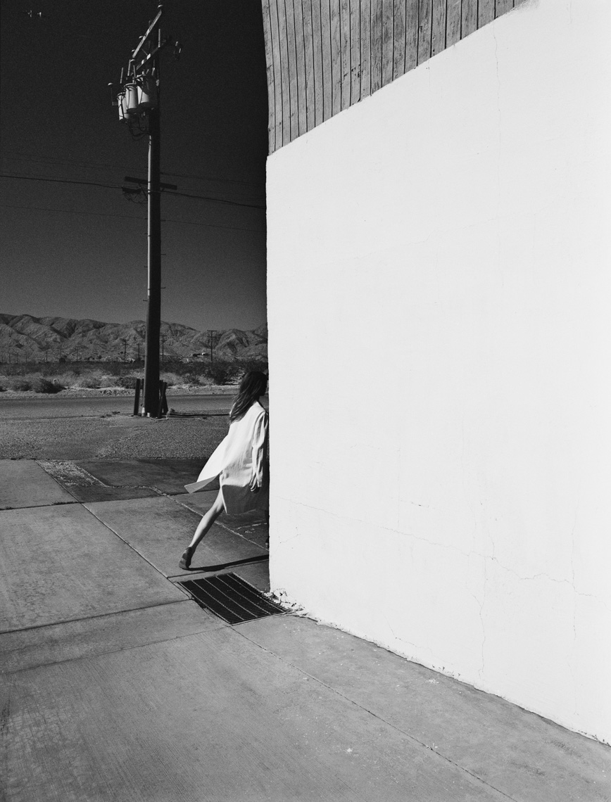 Misfits | Angie Mojave White Wall
